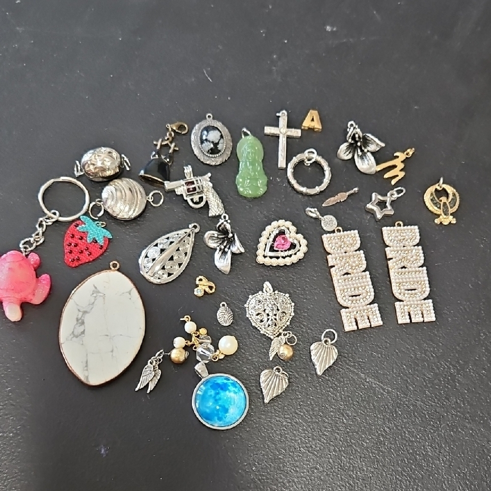 Assorted Jewelry Charms Collection - Picture 3 of 4